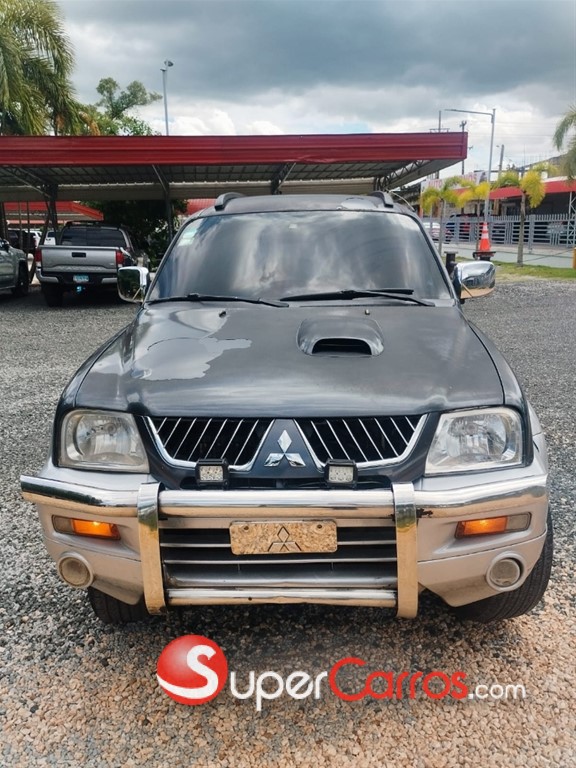 2005 Mitsubishi Motors L 200