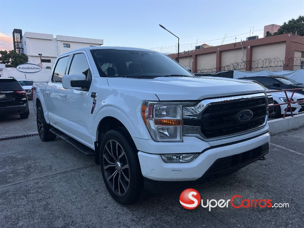2021 Ford F 150 XLT ECOBOOST — foto 3 / 12