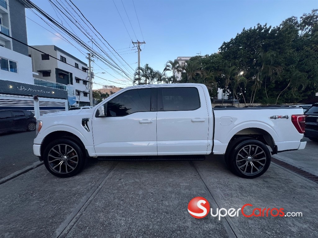 2021 Ford F 150 XLT ECOBOOST — foto 5 / 12
