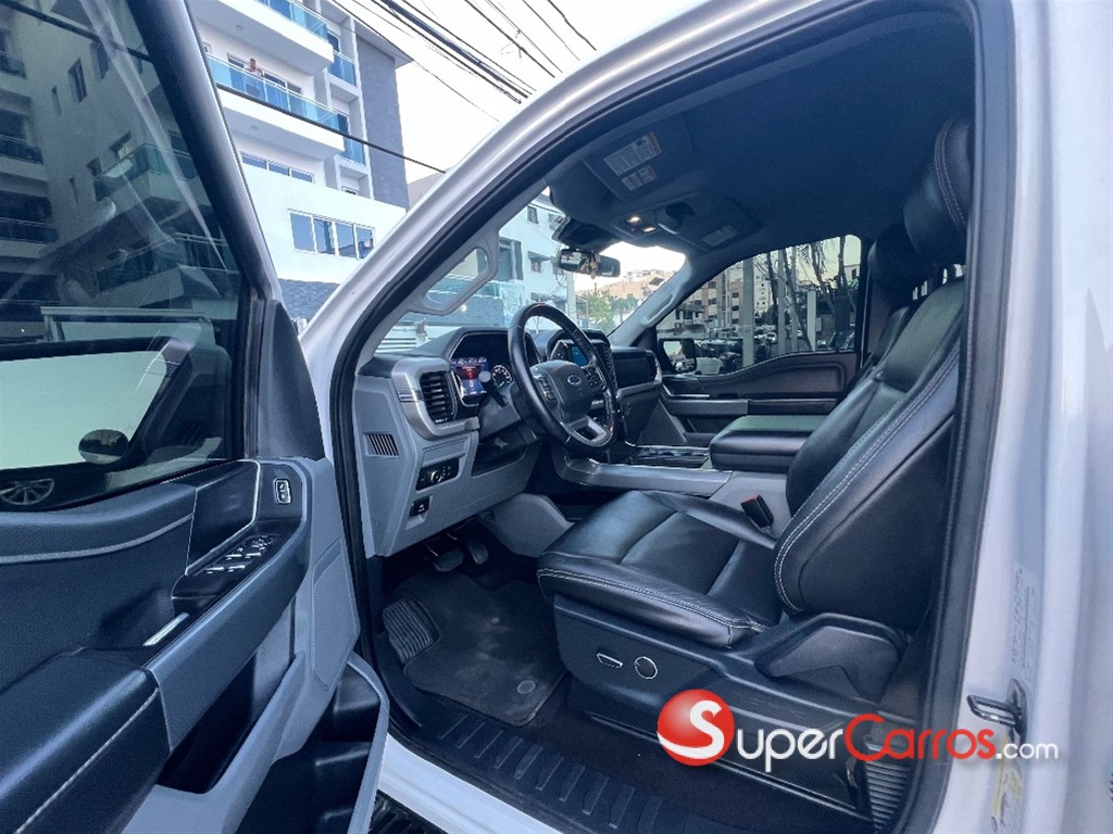 2021 Ford F 150 XLT ECOBOOST — foto 7 / 12