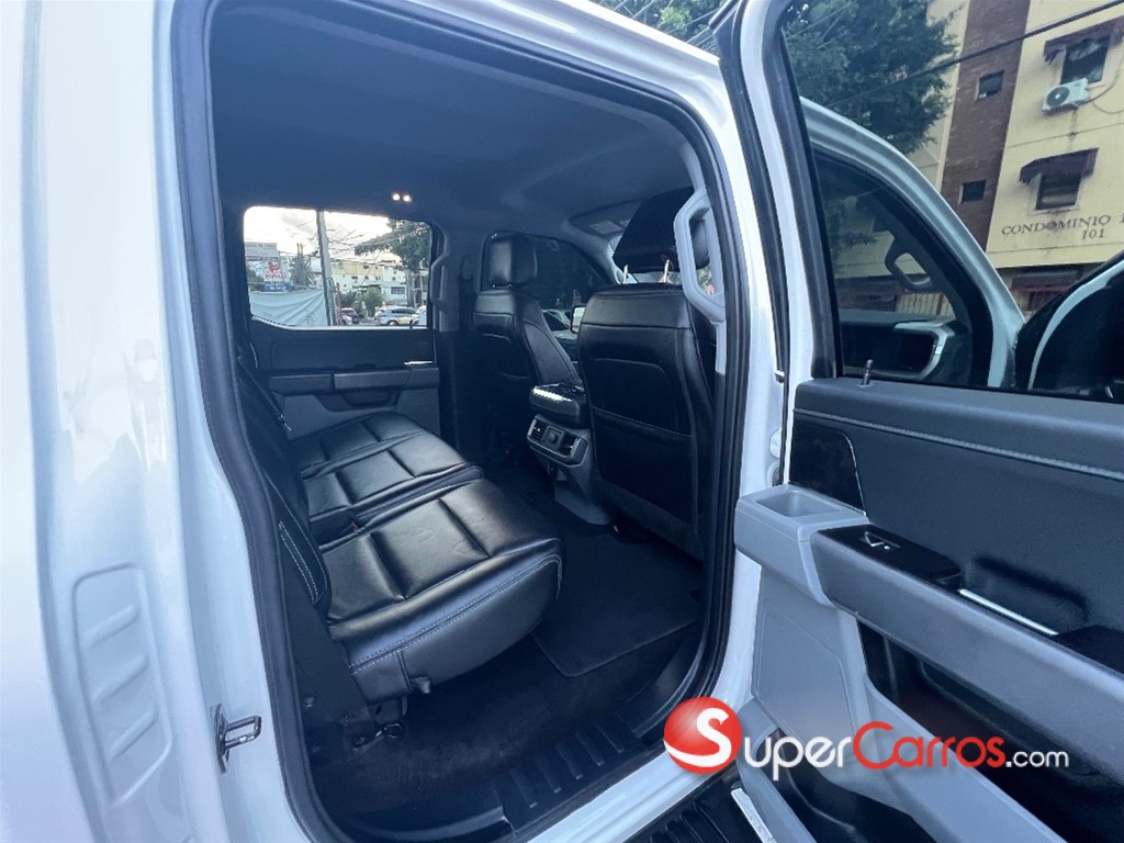 2021 Ford F 150 XLT ECOBOOST — foto 10 / 12