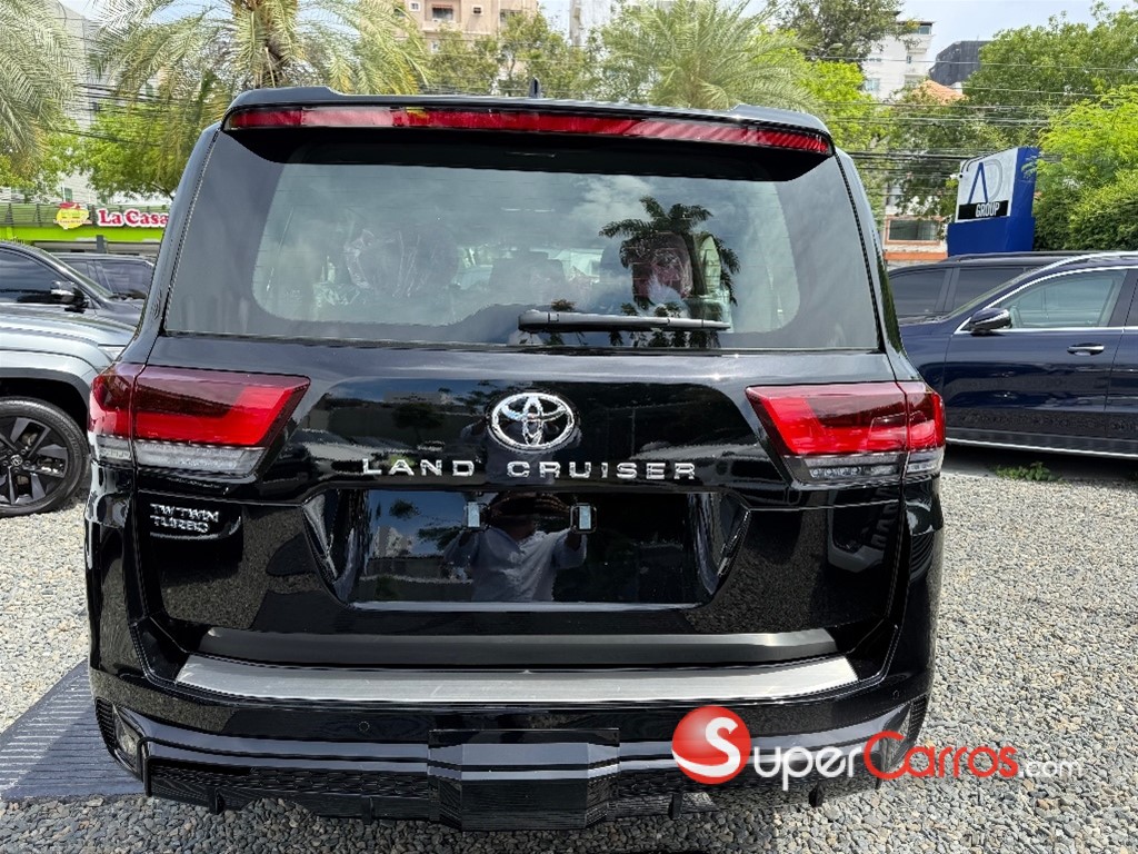 2026 Toyota Land Cruiser — foto 3 / 6