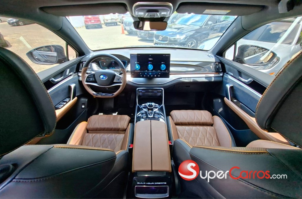 2022 BYD Tang — foto 6 / 10
