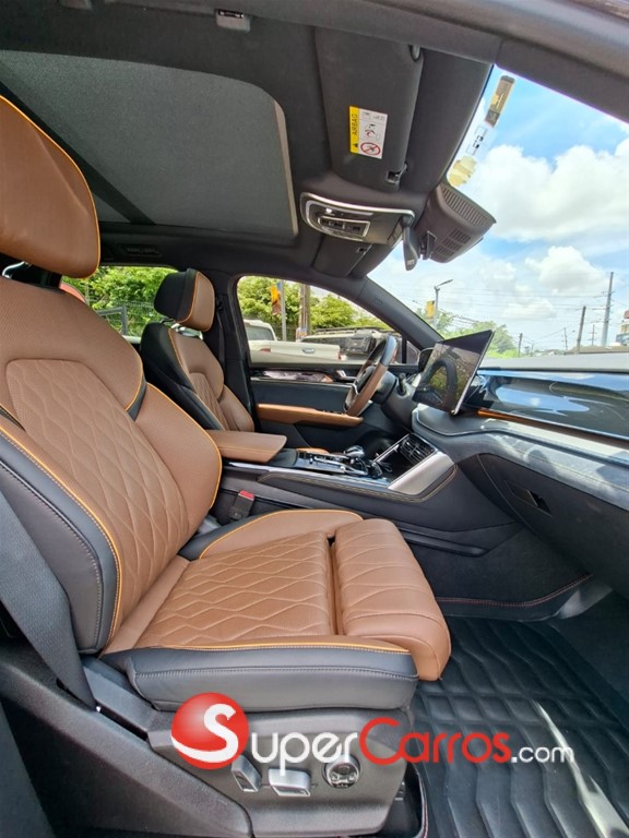 2022 BYD Tang — foto 7 / 10