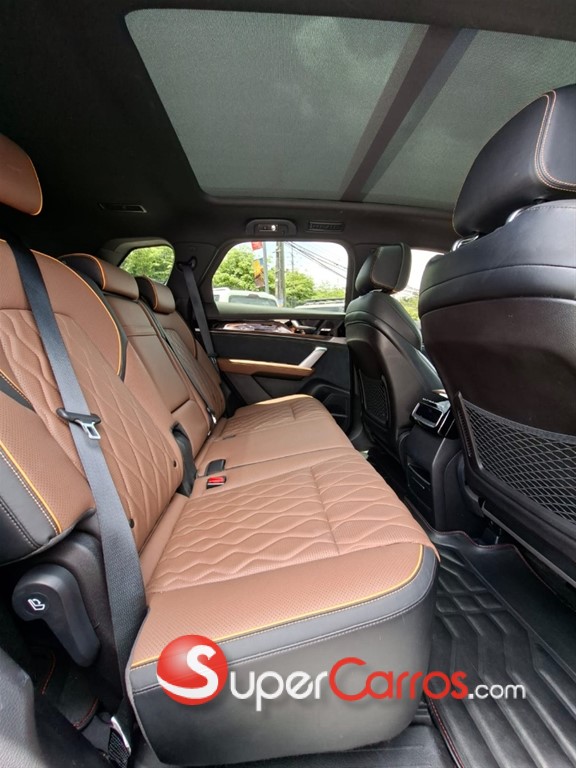 2022 BYD Tang — foto 8 / 10