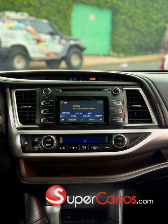 2018 Toyota Highlander LE — foto 6 / 11
