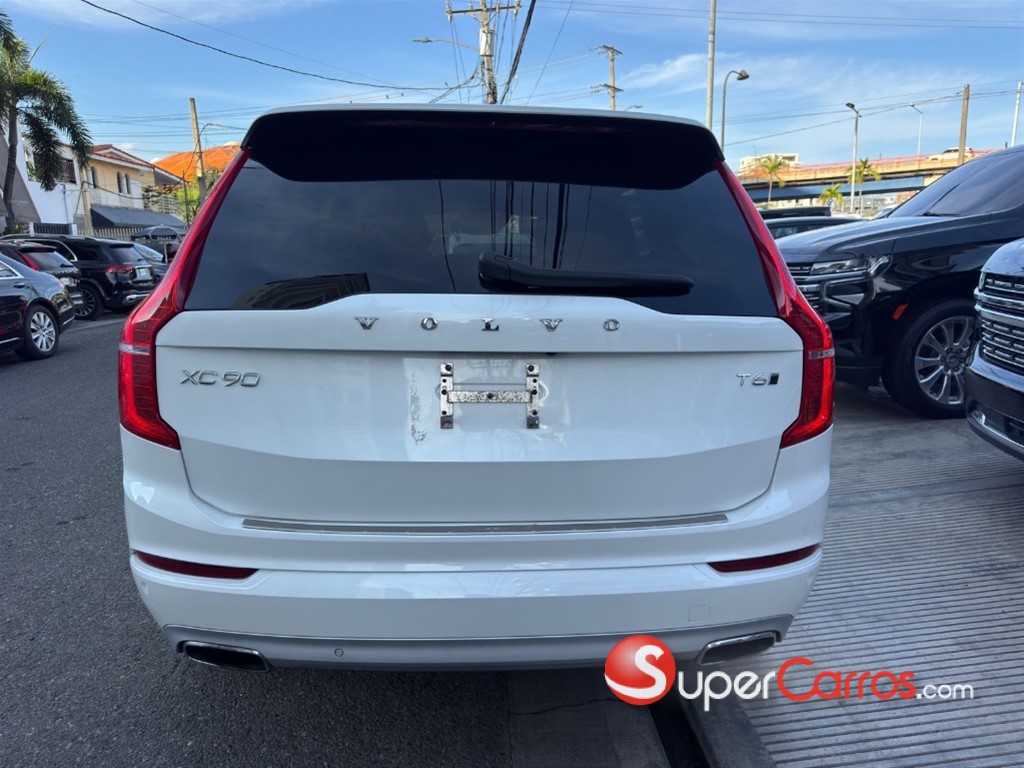 2020 Volvo XC90 T6 First Edition — foto 5 / 12
