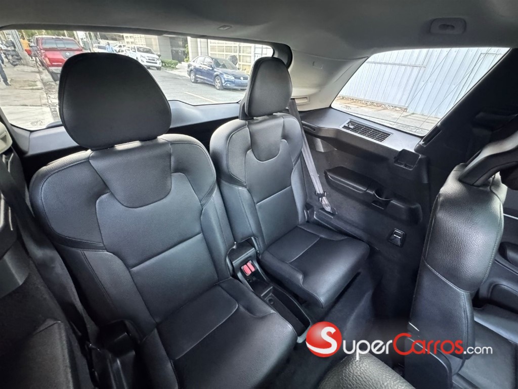 2020 Volvo XC90 T6 First Edition — foto 10 / 12
