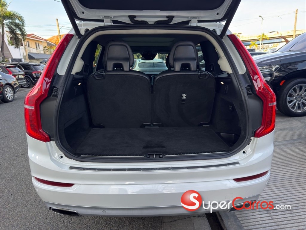 2020 Volvo XC90 T6 First Edition — foto 12 / 12