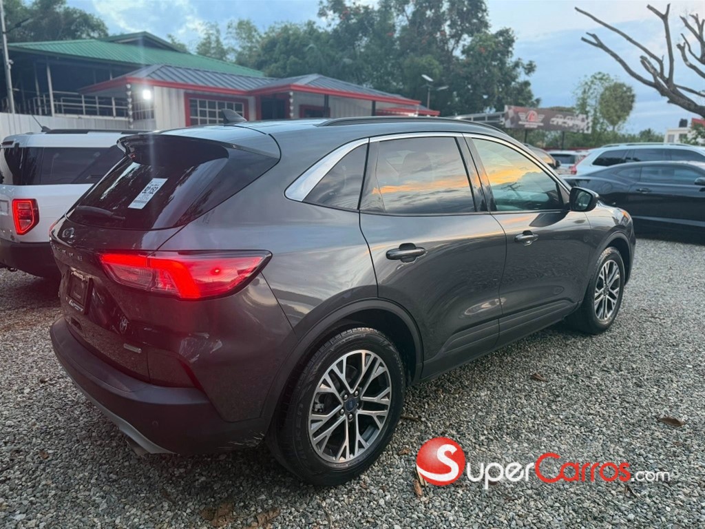 2020 Ford Escape SEL Ecoboost — foto 2 / 11