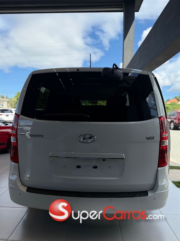 2021 Hyundai Grand Starex — foto 8 / 11