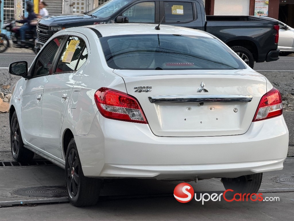 2020 Mitsubishi Motors Mirage G4 — foto 8 / 9