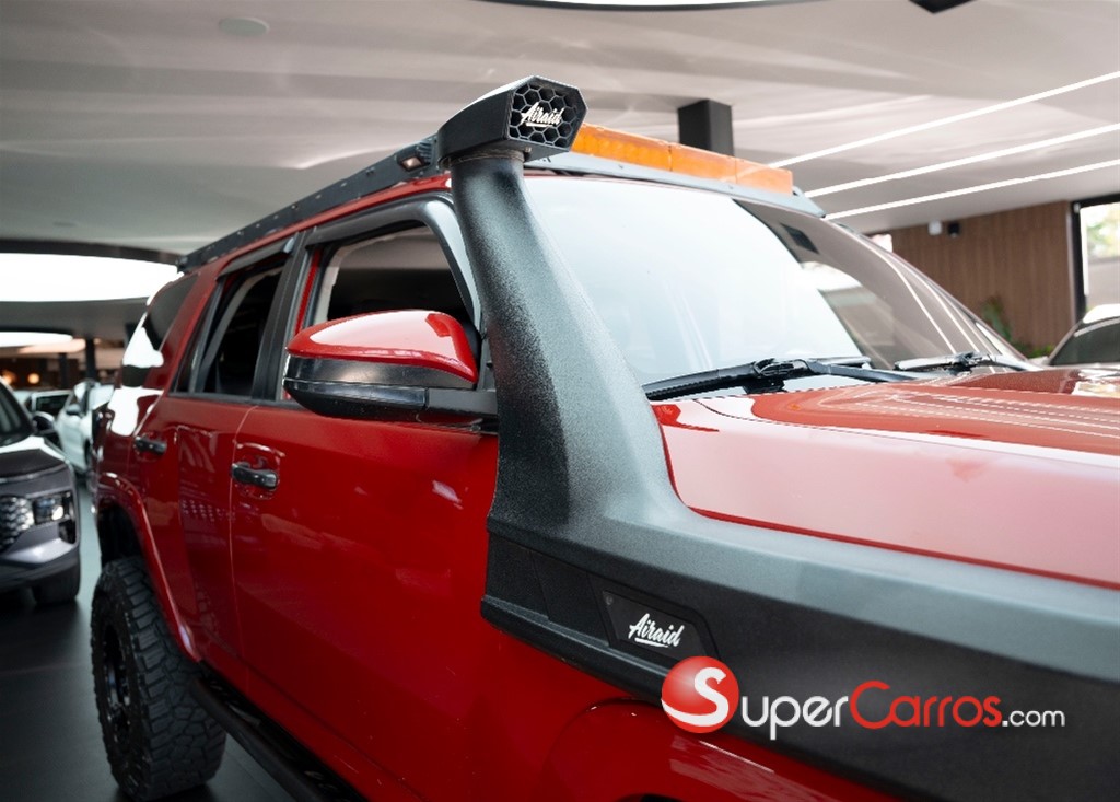 2014 Toyota 4 Runner SR5 — foto 2 / 11