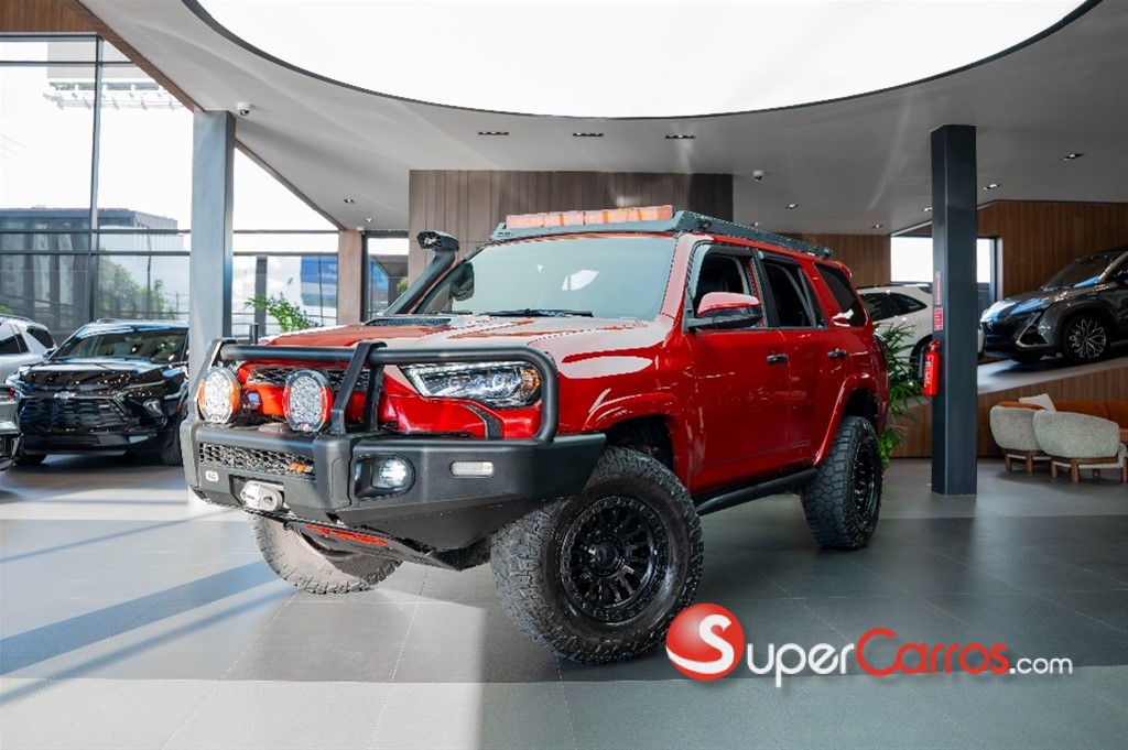 2014 Toyota 4 Runner SR5 — foto 9 / 11
