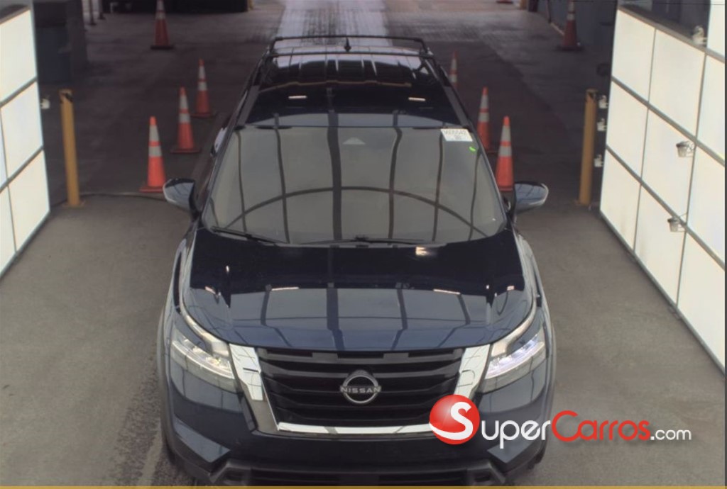 2022 Nissan Pathfinder SV — foto 2 / 8