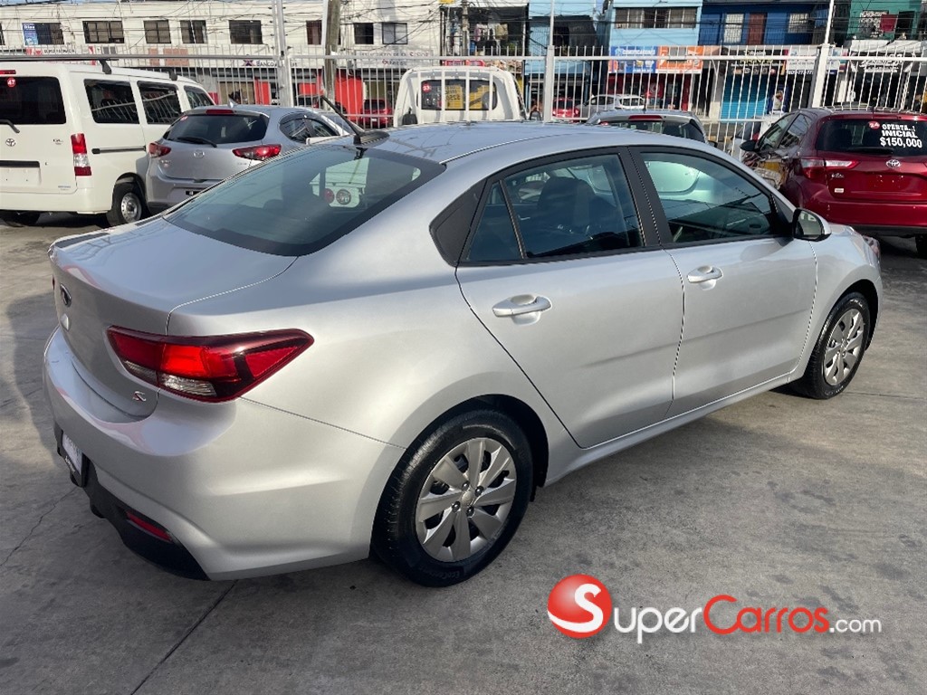 2020 Kia Rio LX — foto 3 / 11