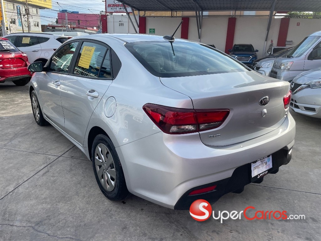2020 Kia Rio LX — foto 5 / 11