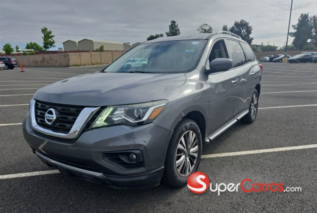 2020 Nissan Pathfinder SV