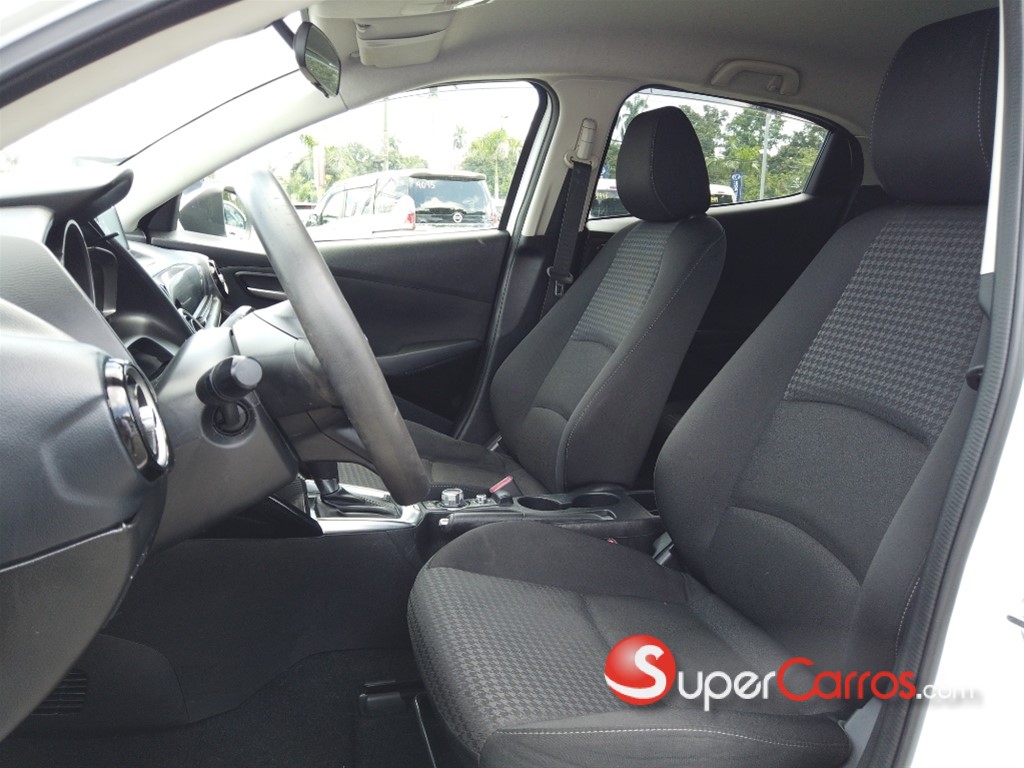 2020 Mazda Demio — foto 5 / 9