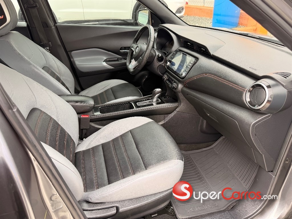 2021 Nissan Kicks SR — foto 6 / 10