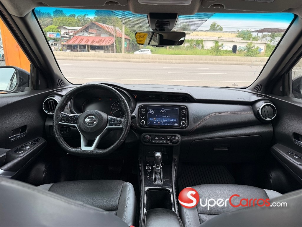 2021 Nissan Kicks SR — foto 8 / 10