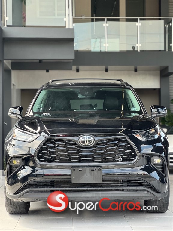 2022 Toyota Highlander XLE — foto 2 / 10