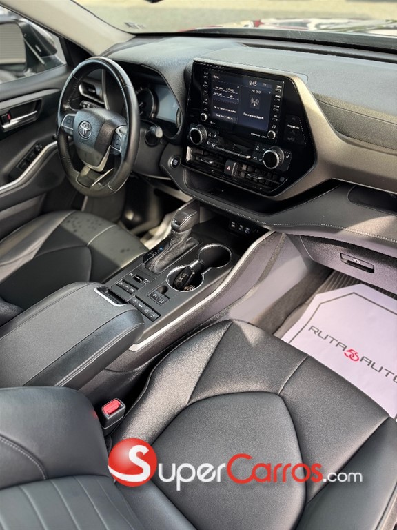 2022 Toyota Highlander XLE — foto 5 / 10