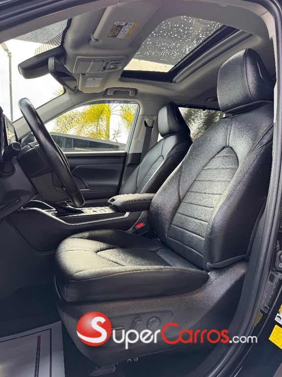 2022 Toyota Highlander XLE — foto 9 / 10