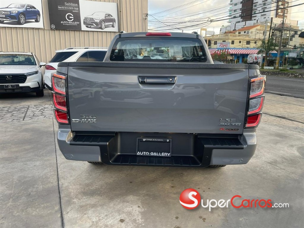 2027 Isuzu DMAX LSE — foto 6 / 12
