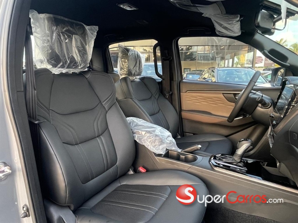 2027 Isuzu DMAX LSE — foto 11 / 12