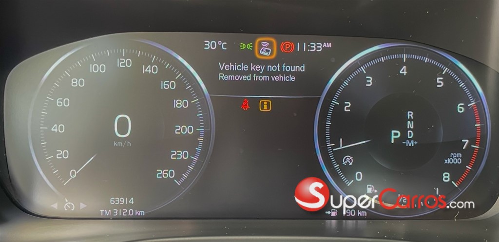 2018 Volvo XC40 Momentum — foto 10 / 11