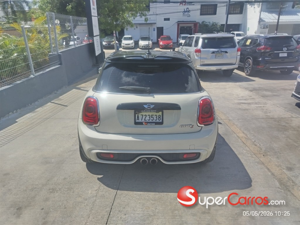 2017 Mini Cooper S Hardtop — foto 12 / 12