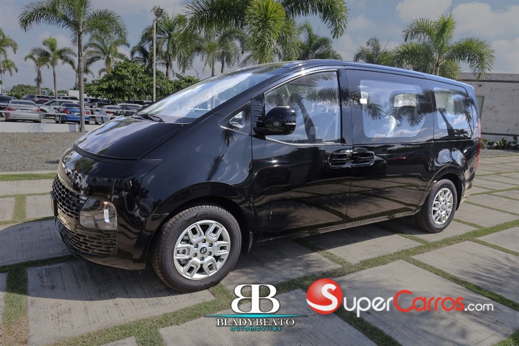 2025 Hyundai Staria