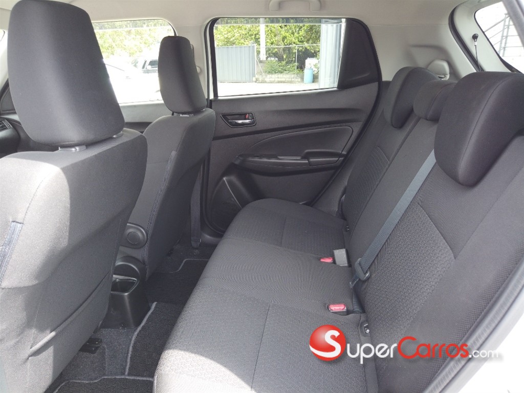 2021 Suzuki Swift — foto 6 / 9
