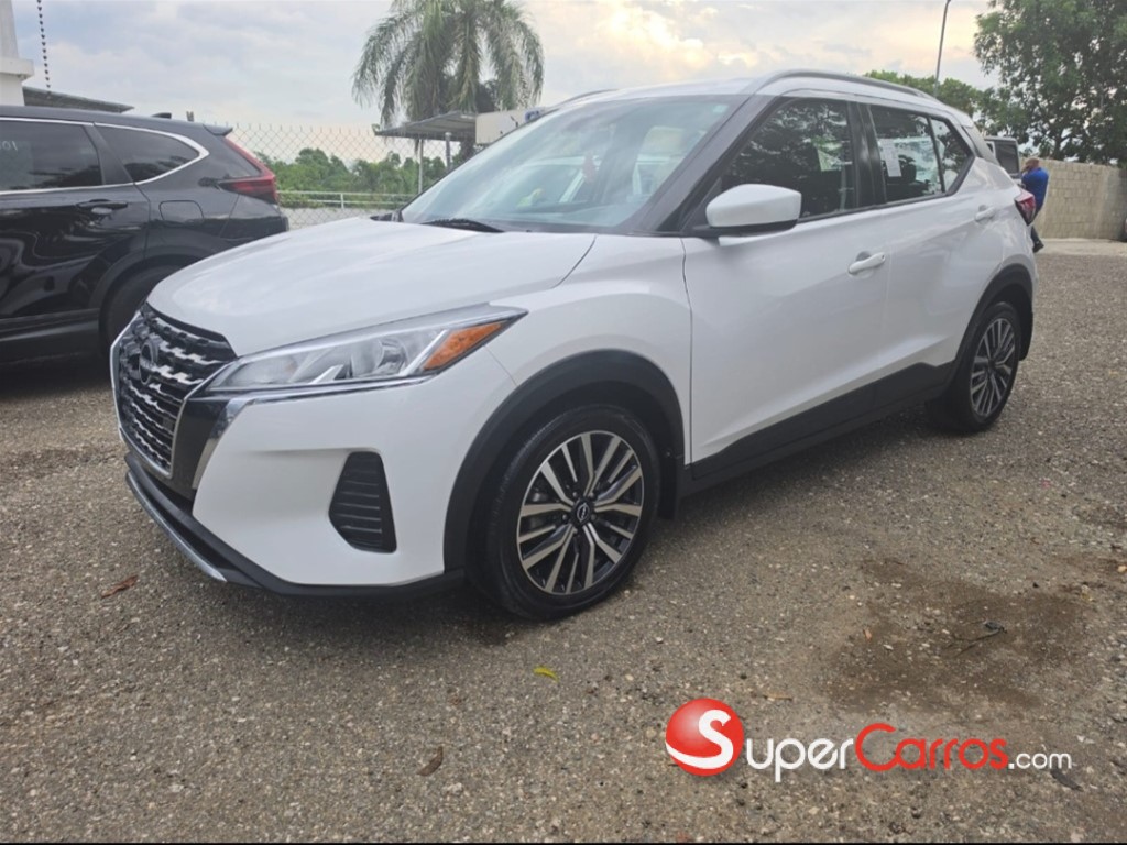 2022 Nissan Kicks SV — foto 4 / 10
