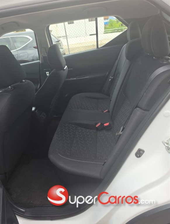 2022 Nissan Kicks SV — foto 7 / 10