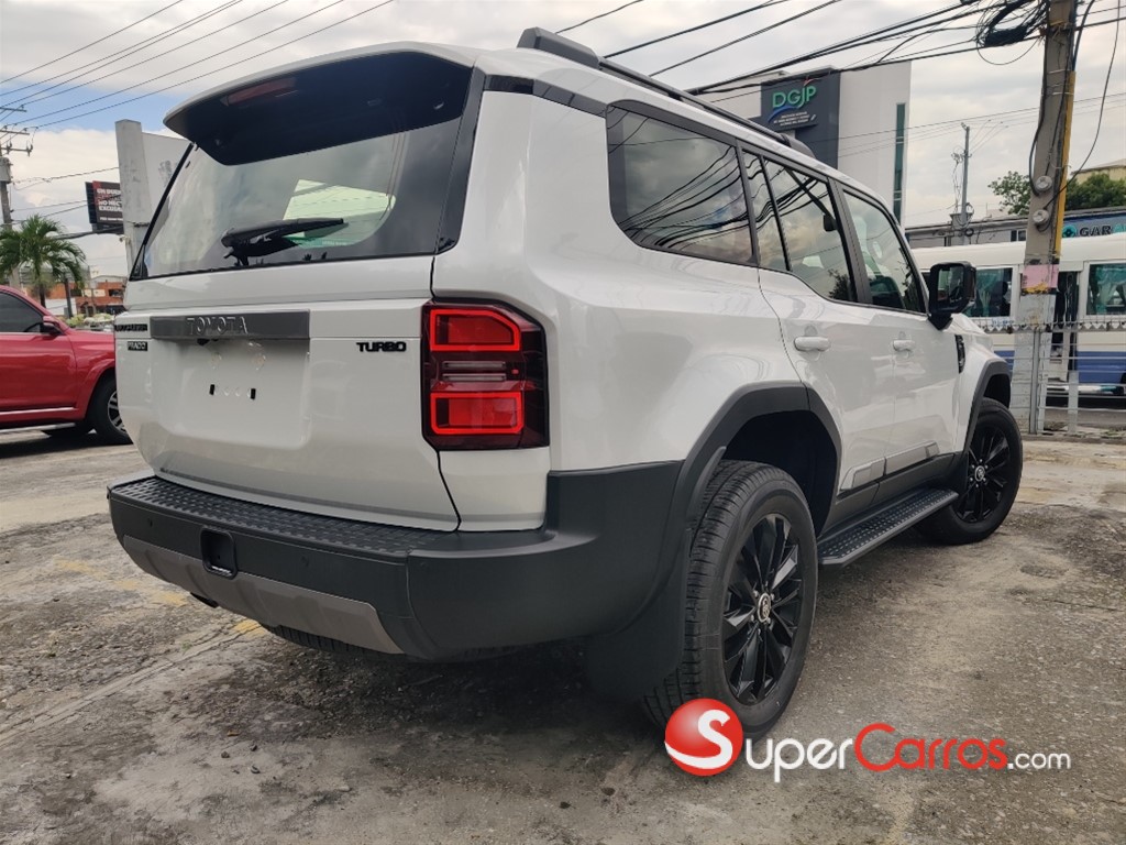 2026 Toyota Land Cruiser Prado — foto 2 / 10