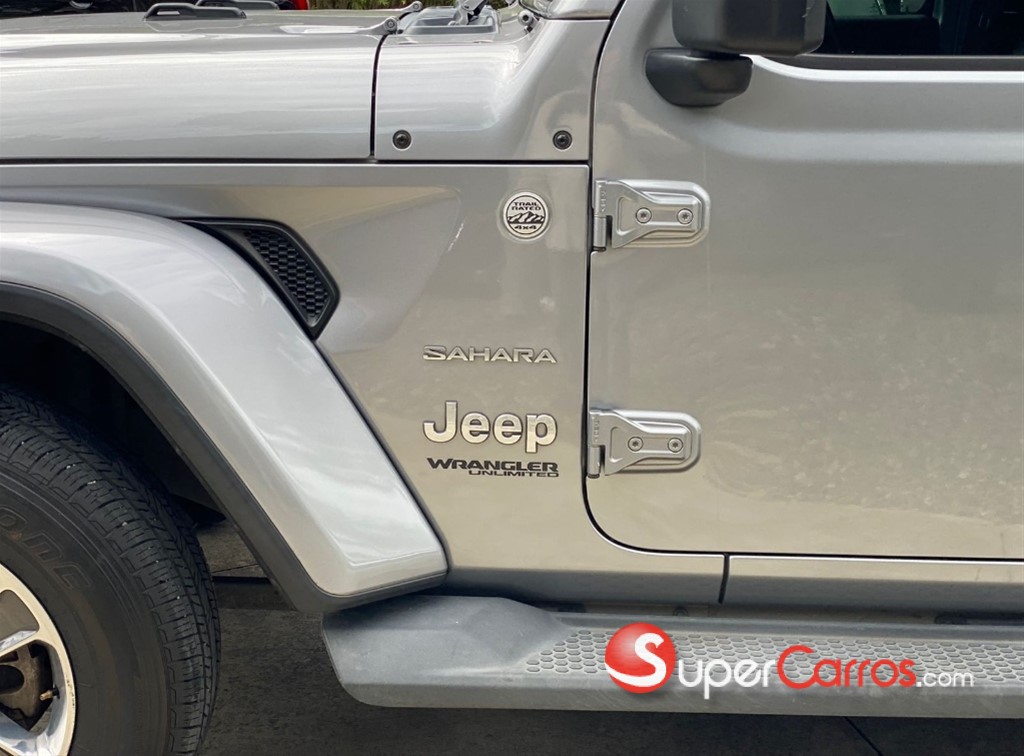 2020 Jeep Wrangler Sahara Unlimited — foto 9 / 12