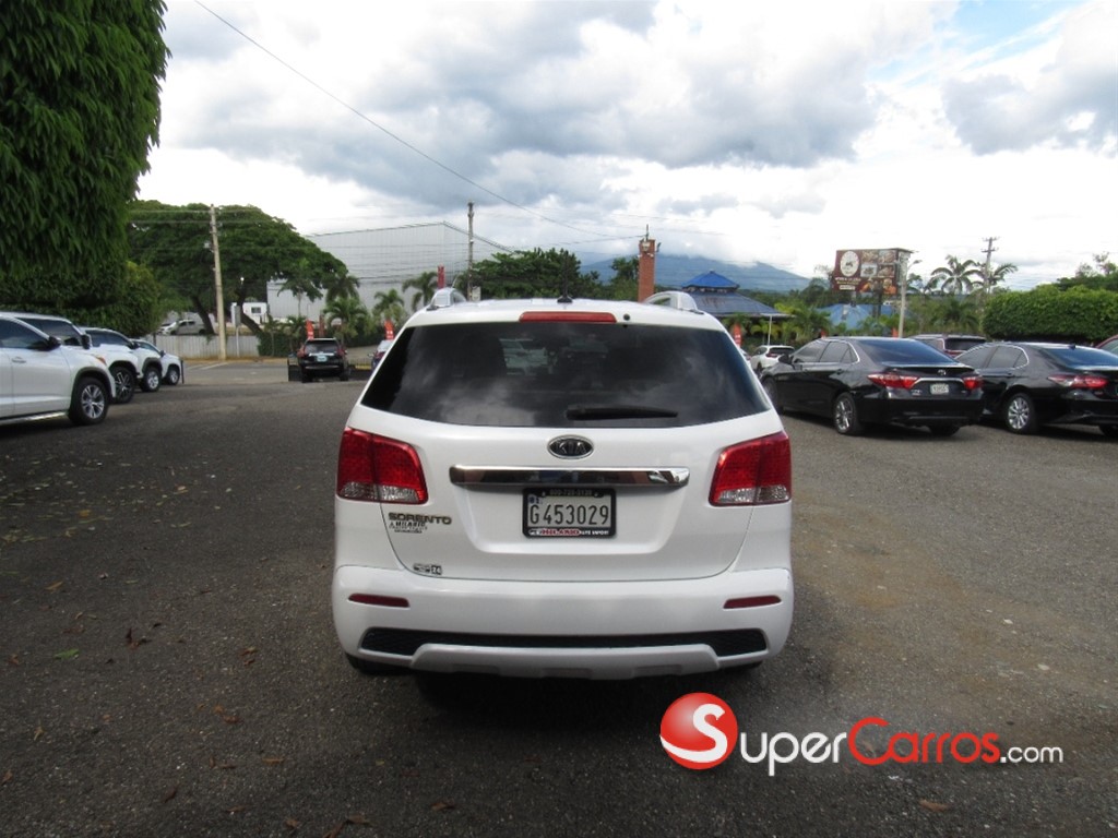 2013 Kia Sorento LX — foto 6 / 11