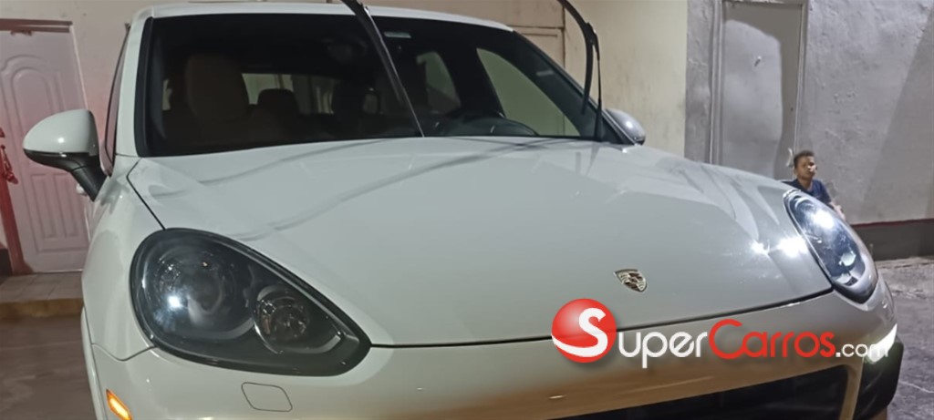 2018 Porsche Cayenne Coupe Platinum — foto 3 / 10
