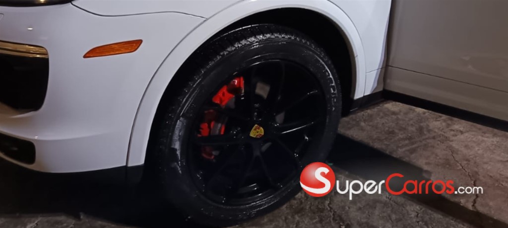 2018 Porsche Cayenne Coupe Platinum — foto 9 / 10