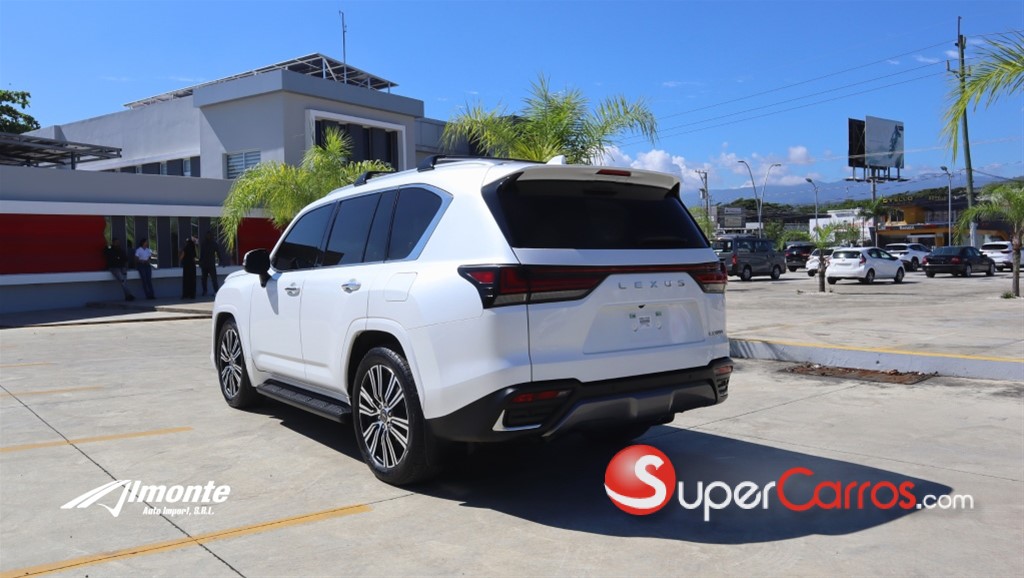 2025 Lexus LX 600 Luxury — foto 3 / 12