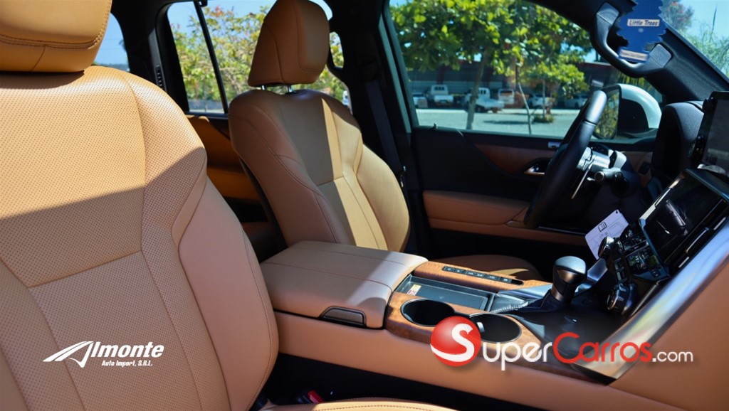 2025 Lexus LX 600 Luxury — foto 6 / 12