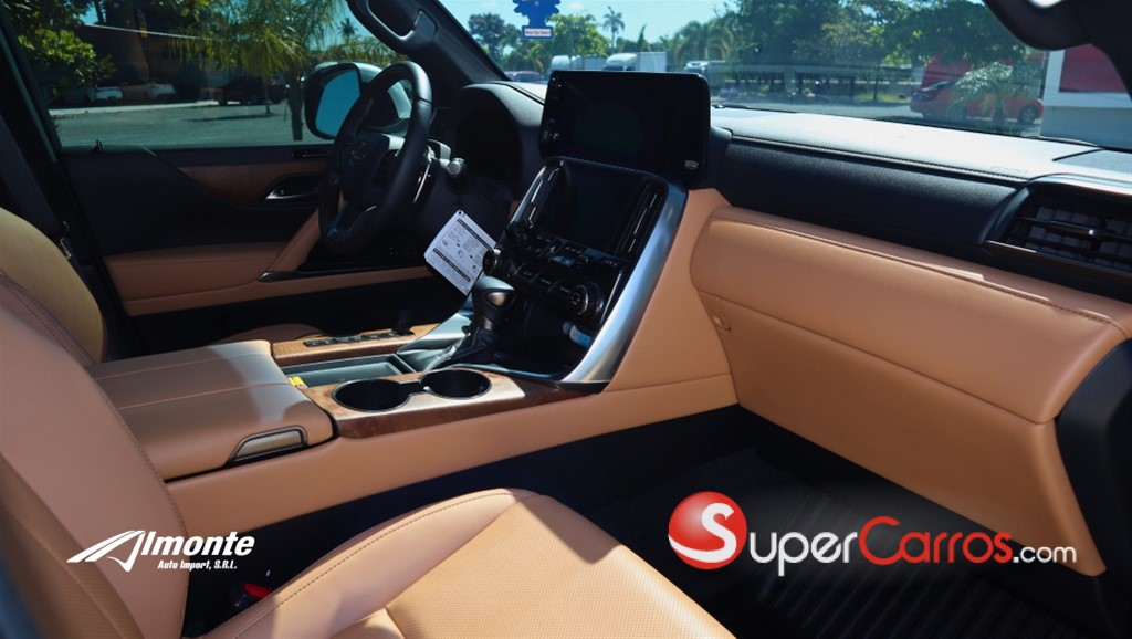2025 Lexus LX 600 Luxury — foto 7 / 12
