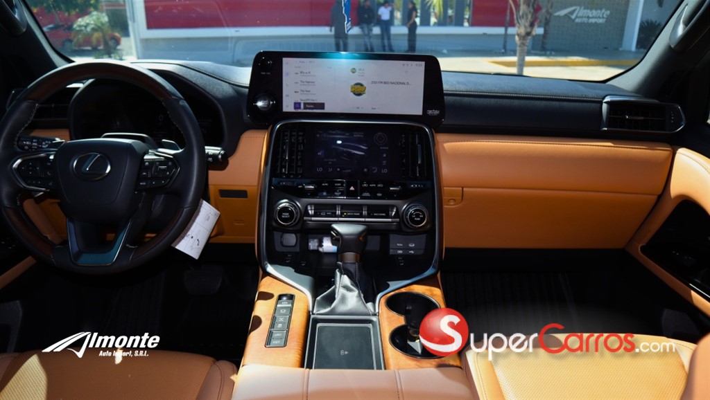 2025 Lexus LX 600 Luxury — foto 11 / 12