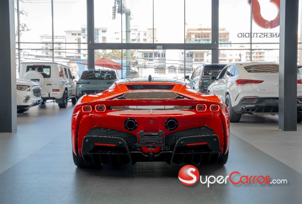2023 Ferrari SF90 Stradale — foto 3 / 12