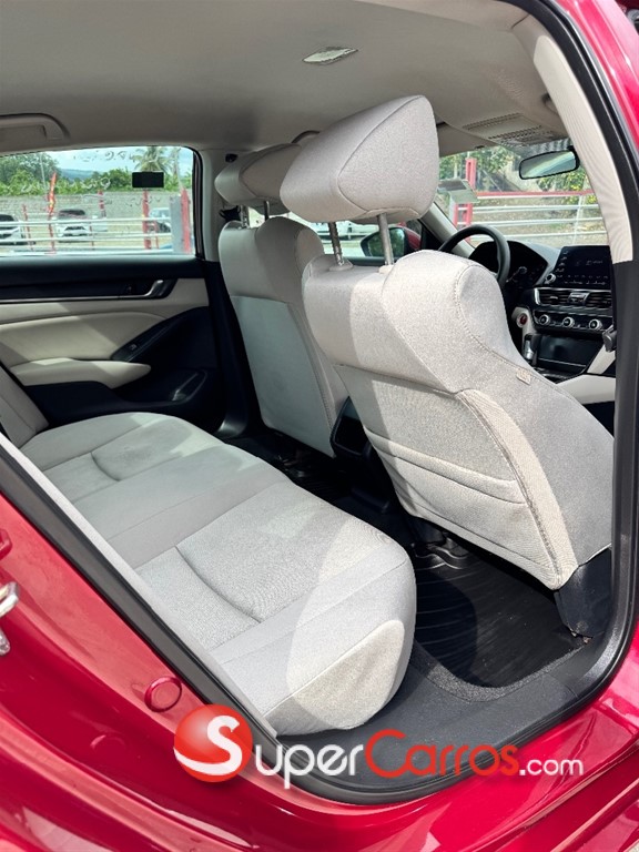 2020 Honda Accord LX — foto 8 / 12