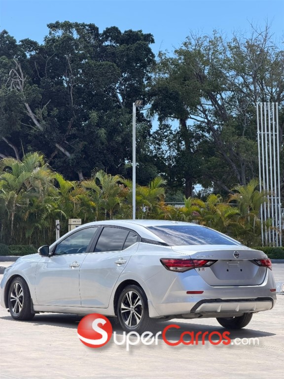 2020 Nissan Sentra SV — foto 11 / 12