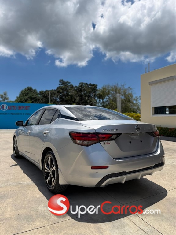 2020 Nissan Sentra SV — foto 12 / 12