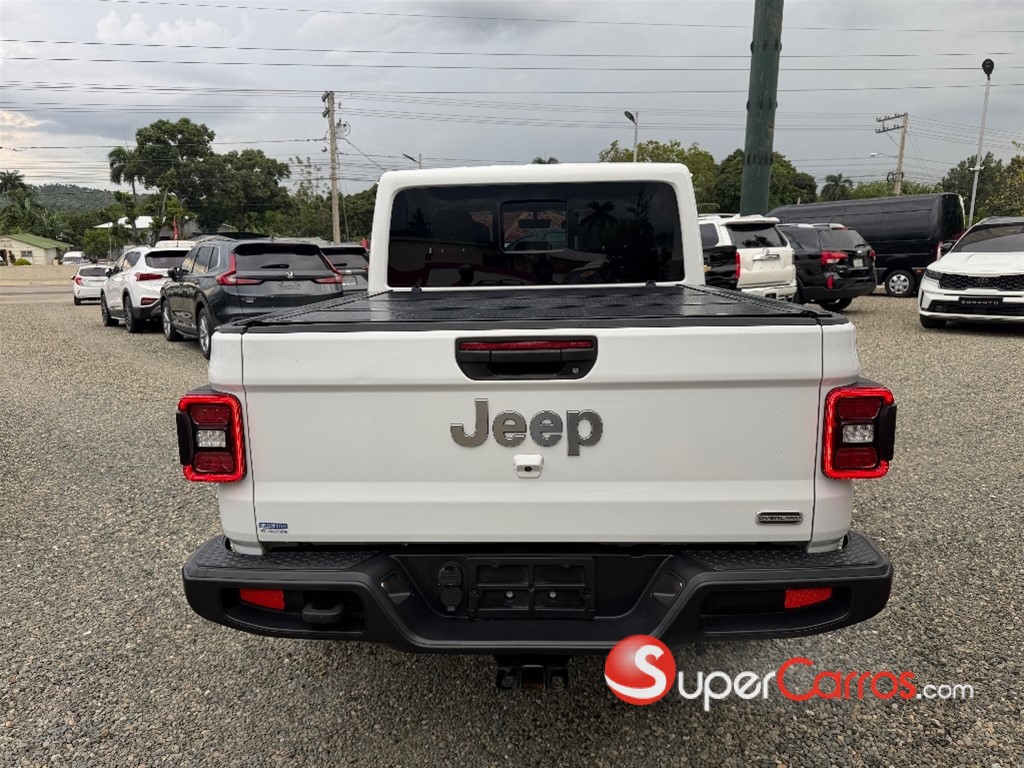 2020 Jeep Gladiator Overland — foto 5 / 9
